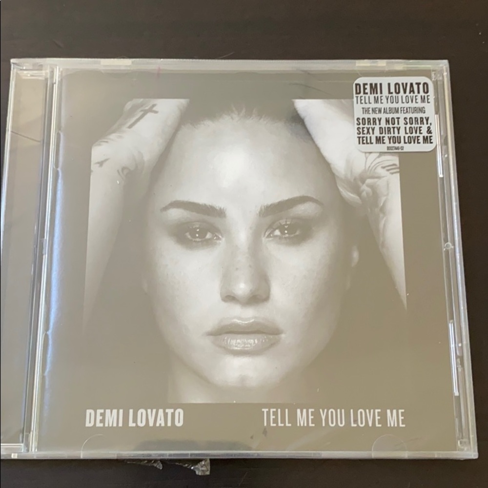 NWT Demi Lovato CD Tell Me You Love Me